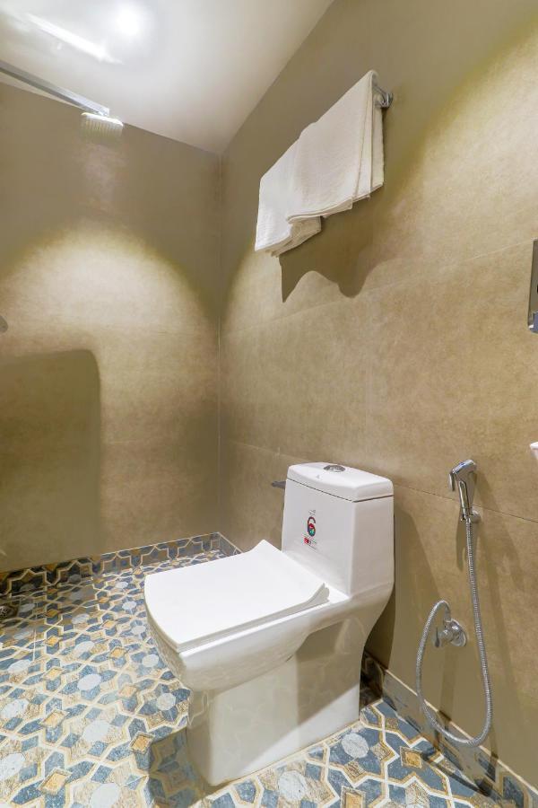 Hotel Bricks, Karol Bagh, New Delhi Екстериор снимка